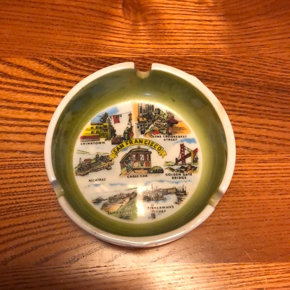 Vintage San Francisco CA Landmarks Cable Car Ashtray SNCO Japan Souvenir Trinket - Picture 1 of 5
